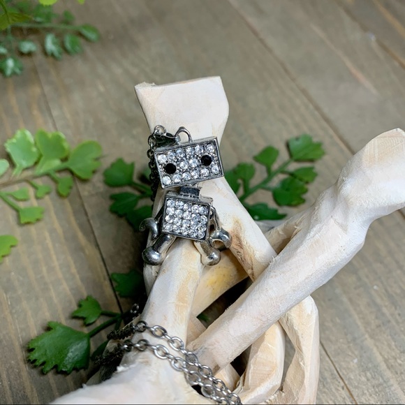 Moveable Silver Robot Necklace|Unique| Adjustable - Picture 5 of 5